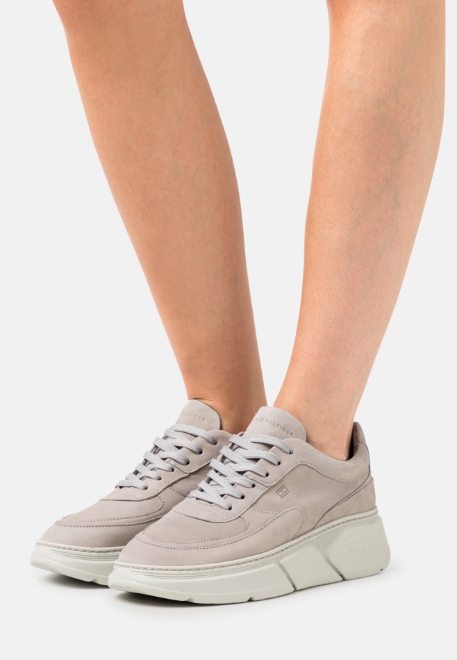 Gabour | Baskets Bronze Exclusives